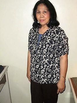 Feisty mature whores are covered with jizz